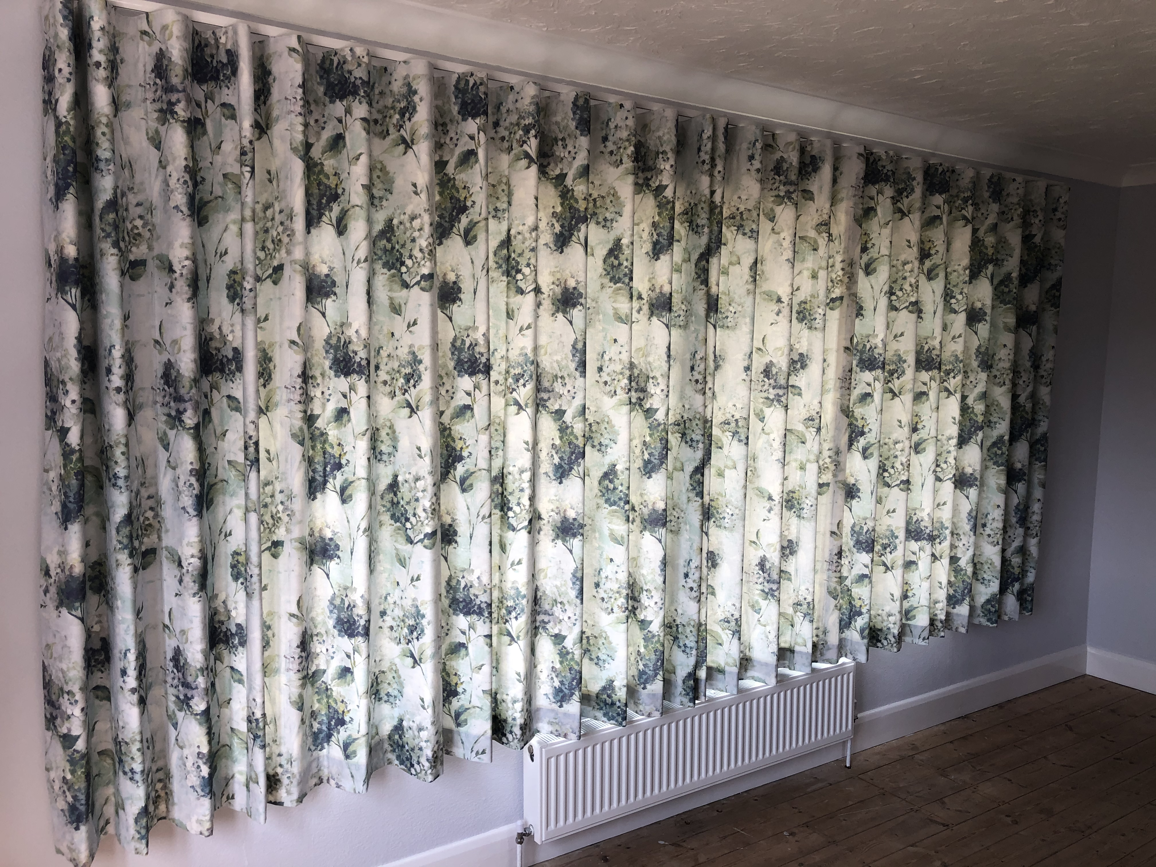 Floral wave curtains
